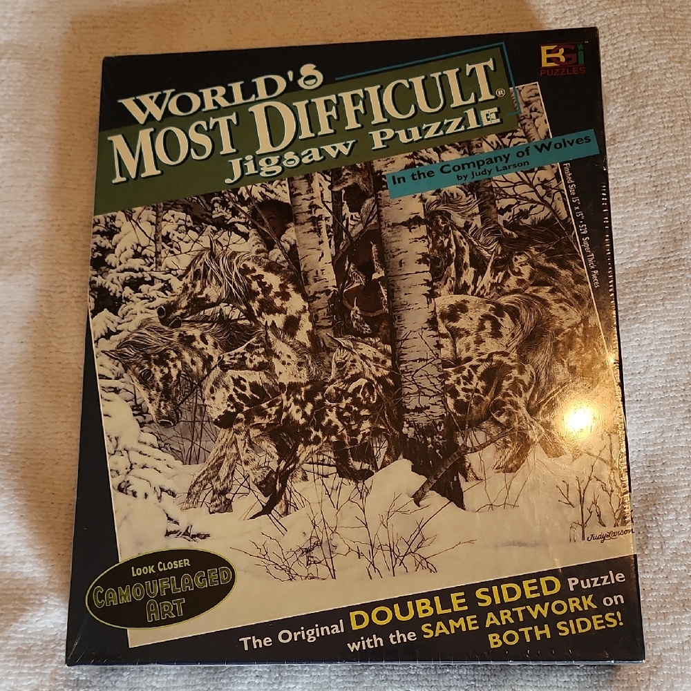 EG Puzzles Double-Sided Wolf Jigsaw